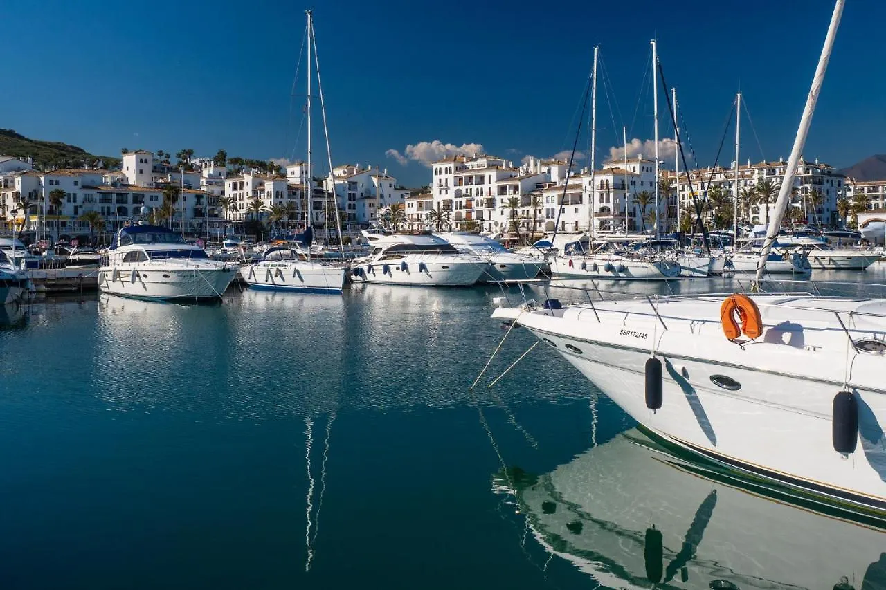 Duquesa Village 2115 Manilva 0*,